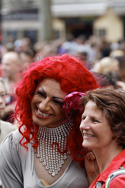 Gay pride Paris JUN13-061